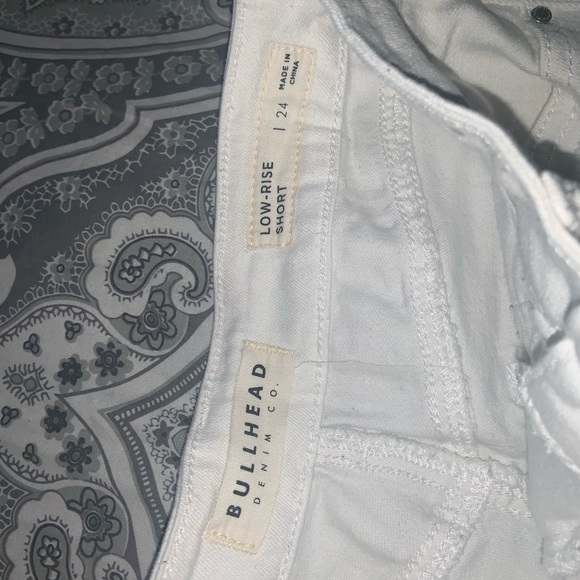 Bullhead White Shorts - Picture 4 of 4